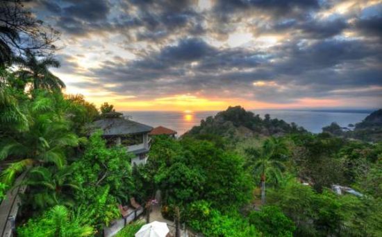 Sunset in costa rica - costa rica facts for kids